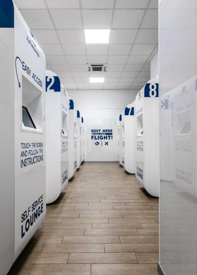 Resting Pods - Zzzleepandgo Bgy Airport Hotel Орио ал Серио Екстериор снимка